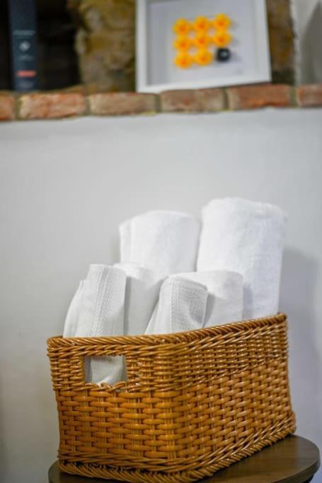 Happy House Apartment Costa di Mezzate ภายนอก รูปภาพ